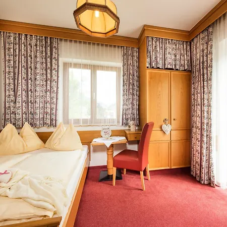Alpenhof - New Sauna Area 3* 배드호프가스타인